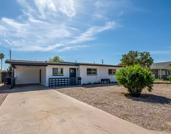 Chandler, AZ 85224,271 N APACHE Drive