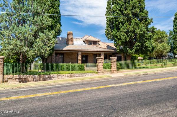 725 E SYCAMORE Street, Globe, AZ 85501