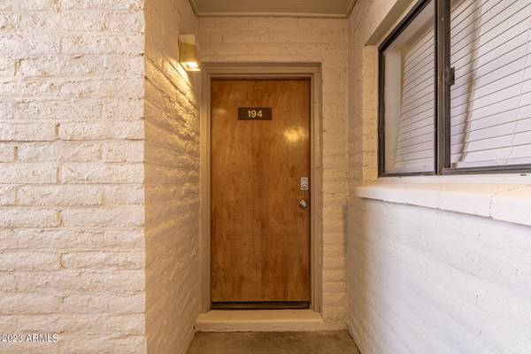 Phoenix, AZ 85029,11666 N 28TH Drive #194