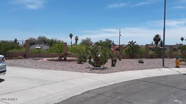 Apache Junction, AZ 85119,1150 E YUMA Avenue