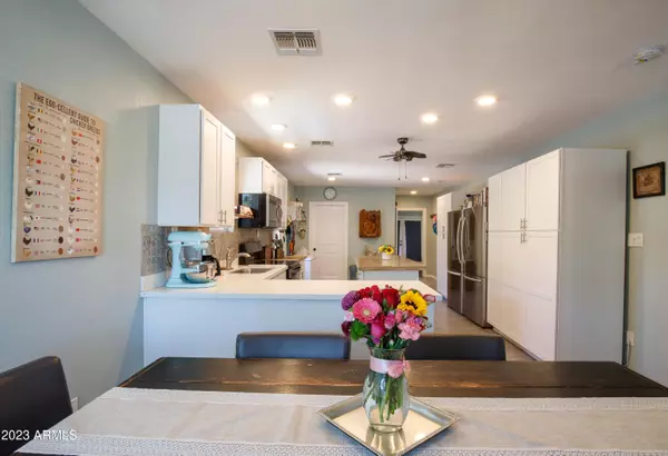 Phoenix, AZ 85014,4509 N 13TH Place