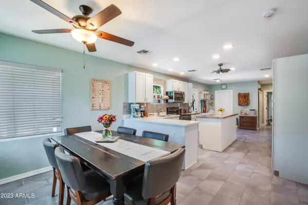 Phoenix, AZ 85014,4509 N 13TH Place