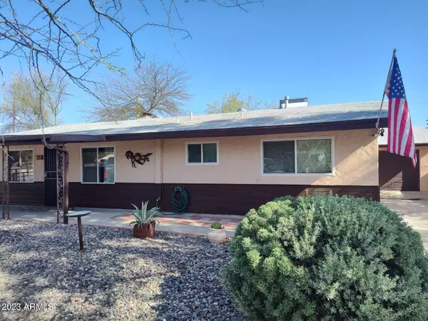 670 W El Pajarito Drive, Wickenburg, AZ 85390