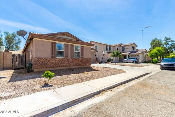 Laveen, AZ 85339,6849 W ST CHARLES Avenue