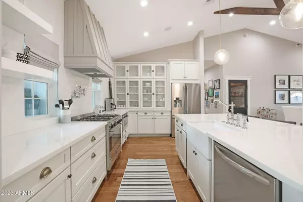 3811 N 50TH Street Phoenix, AZ 85018