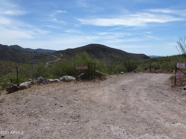 Morristown, AZ 85342,0 N Columbia Trail #75