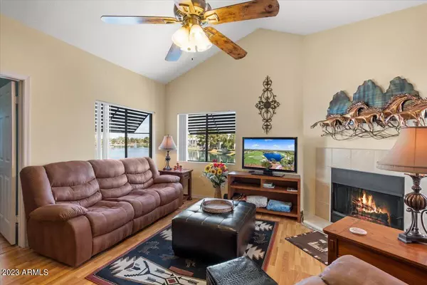 Chandler, AZ 85224,855 N Dobson Road #2073