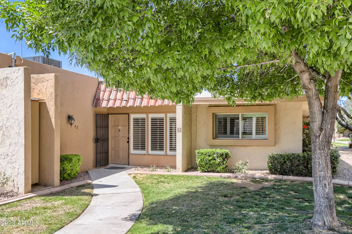 Phoenix, AZ 85014,1320 E Bethany Home Road E #42