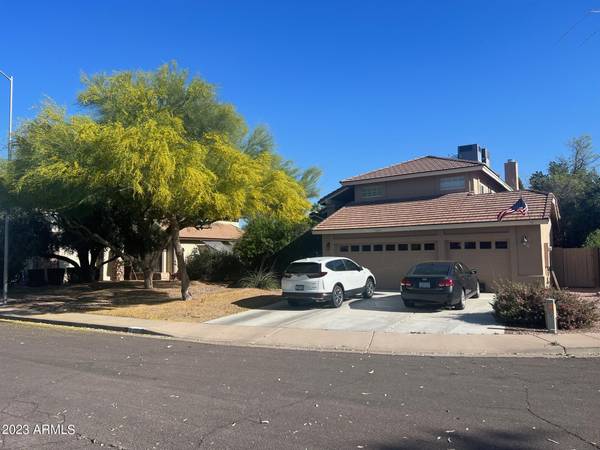 5211 E ELMWOOD Circle, Mesa, AZ 85205