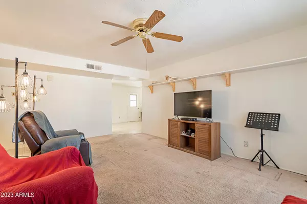 Casa Grande, AZ 85122,1008 N MENZE Street