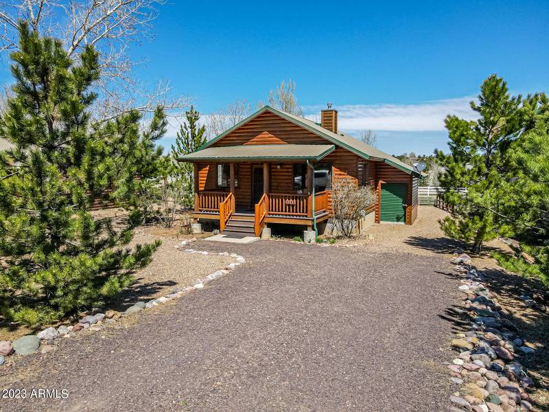 2332 BUFFALO Loop, Overgaard, AZ 85933