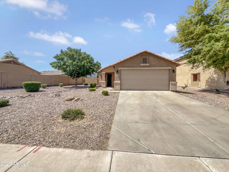 35480 N DANISH RED Trail, San Tan Valley, AZ 85143