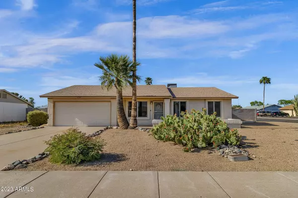 3302 W BEHREND Drive, Phoenix, AZ 85027