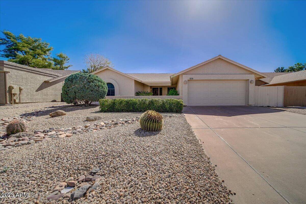 19527 N 98TH Avenue, Peoria, AZ 85382