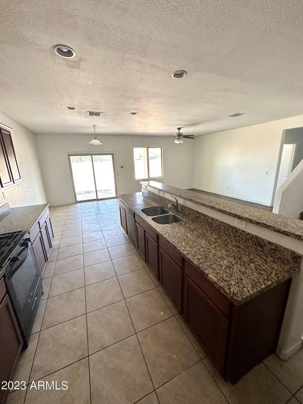 Maricopa, AZ 85138,40280 W WALKER Way