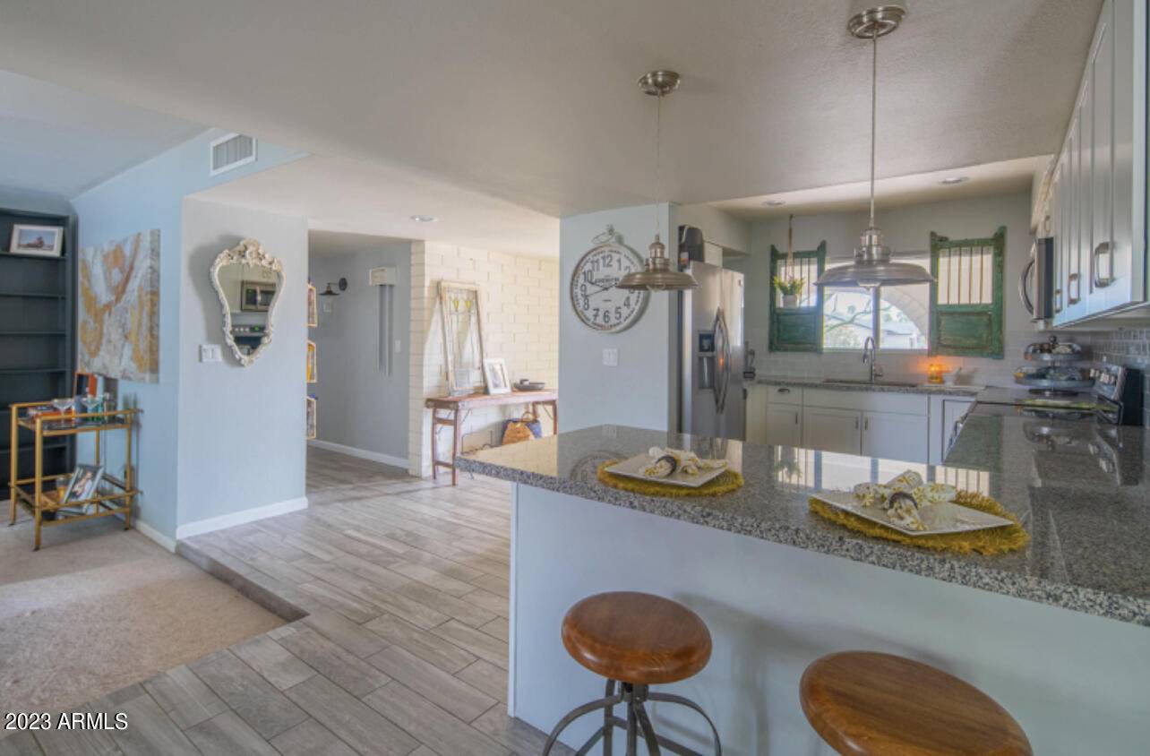 Phoenix, AZ 85028,10616 N 40TH Street