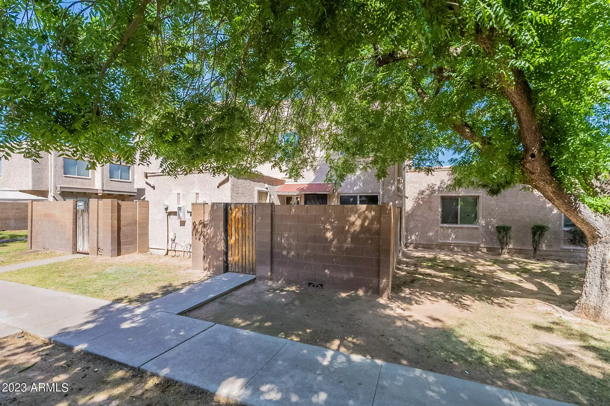 Mesa, AZ 85202,600 S DOBSON Road #23