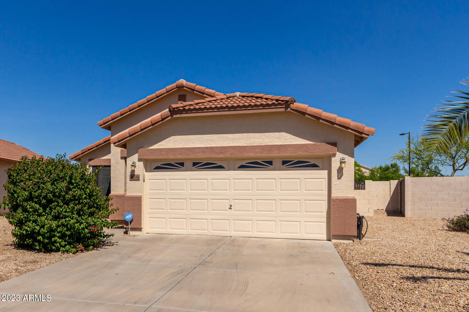 San Tan Valley, AZ 85140,40109 N PASSARO Lane