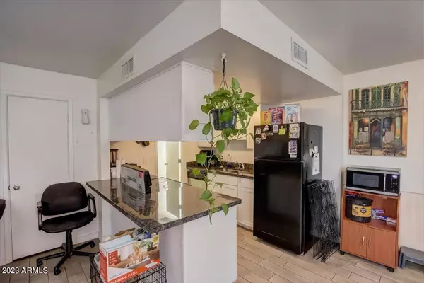 Phoenix, AZ 85008,1219 N 47TH Place