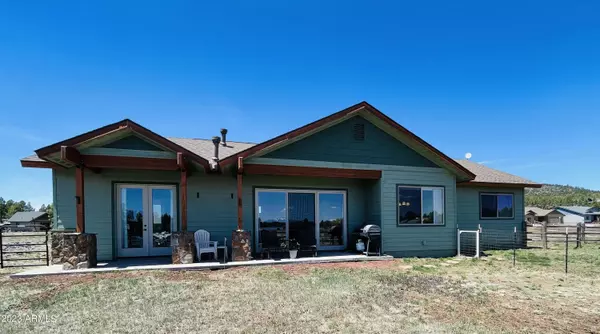 Williams, AZ 86046,120 ROYAL TROON Drive