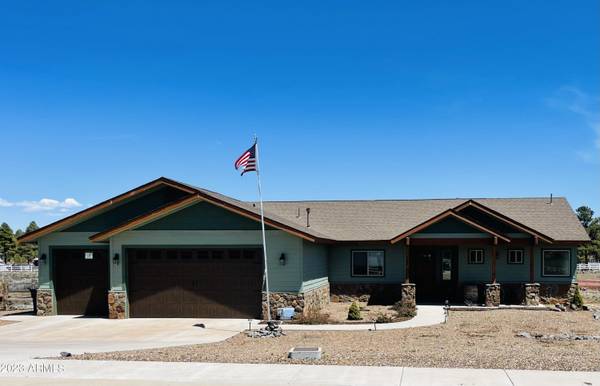 Williams, AZ 86046,120 ROYAL TROON Drive