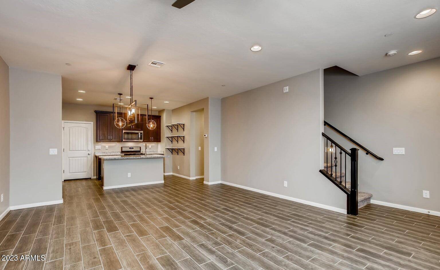 Chandler, AZ 85248,2477 W MARKET Place #22