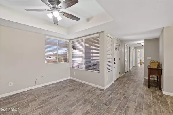 Mesa, AZ 85202,1362 W NOPAL Avenue