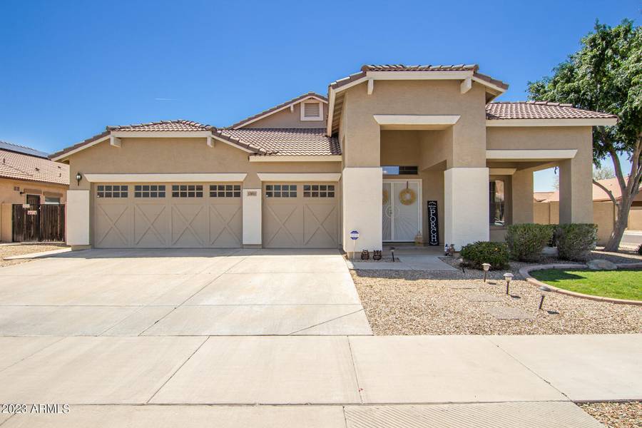 13811 W WATSON Lane, Surprise, AZ 85379