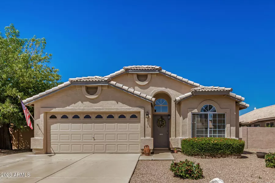 104 W BETSY Lane, Gilbert, AZ 85233