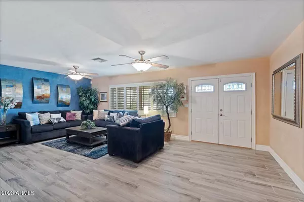 Phoenix, AZ 85013,5645 N 7TH Avenue