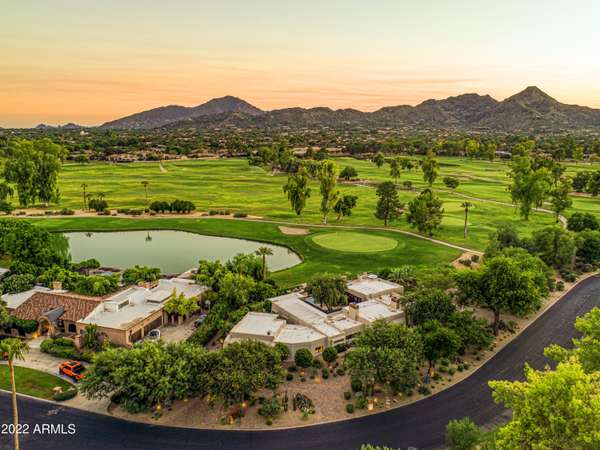 Paradise Valley, AZ 85253,8324 N GOLF Drive