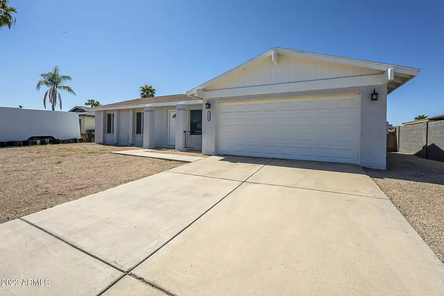 2145 W ORAIBI Drive, Phoenix, AZ 85027