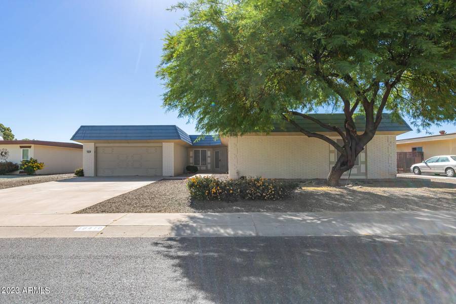 18410 N WELK Drive, Sun City, AZ 85373