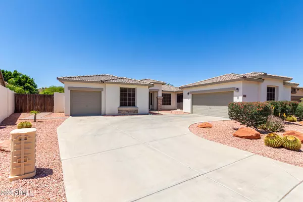 Phoenix, AZ 85083,5943 W HEDGEHOG Place