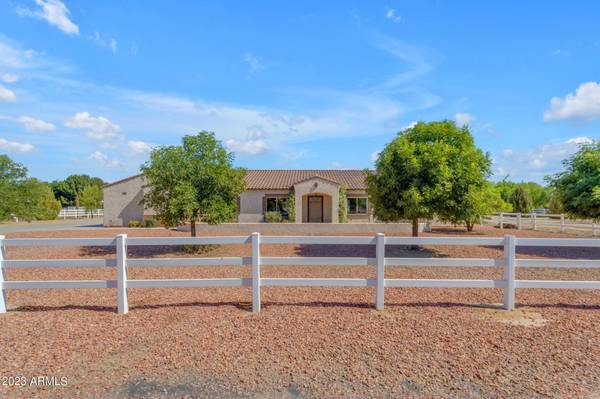 Queen Creek, AZ 85142,22026 E CEDAR WAXWING Drive