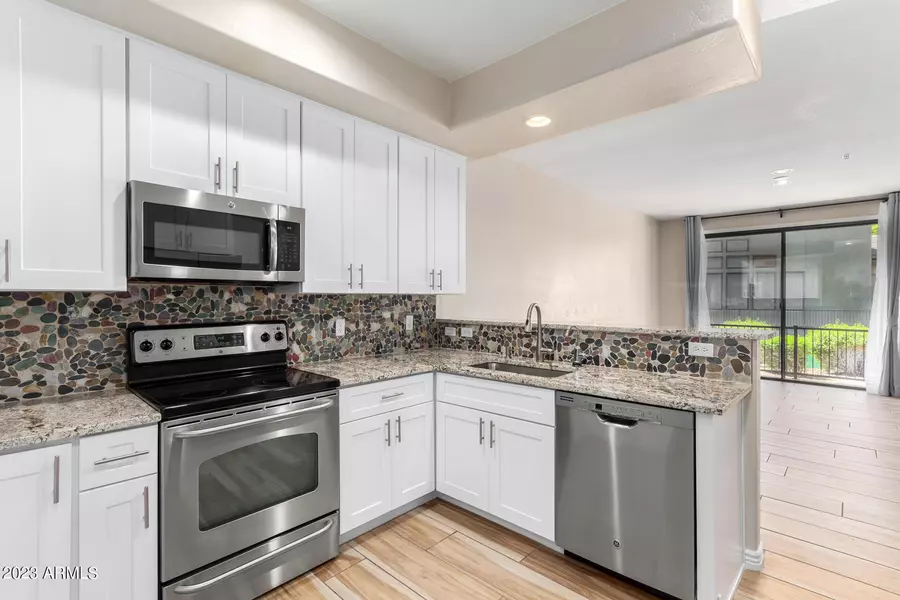 705 W QUEEN CREEK Road #1129, Chandler, AZ 85248