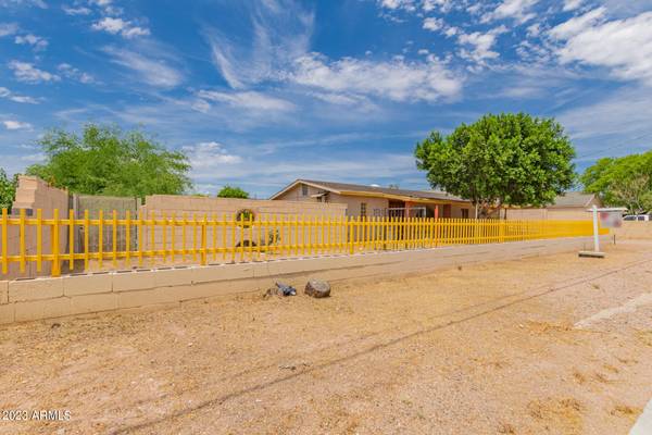 Apache Junction, AZ 85120,374 S Main Drive