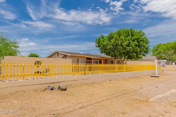 Apache Junction, AZ 85120,374 S Main Drive