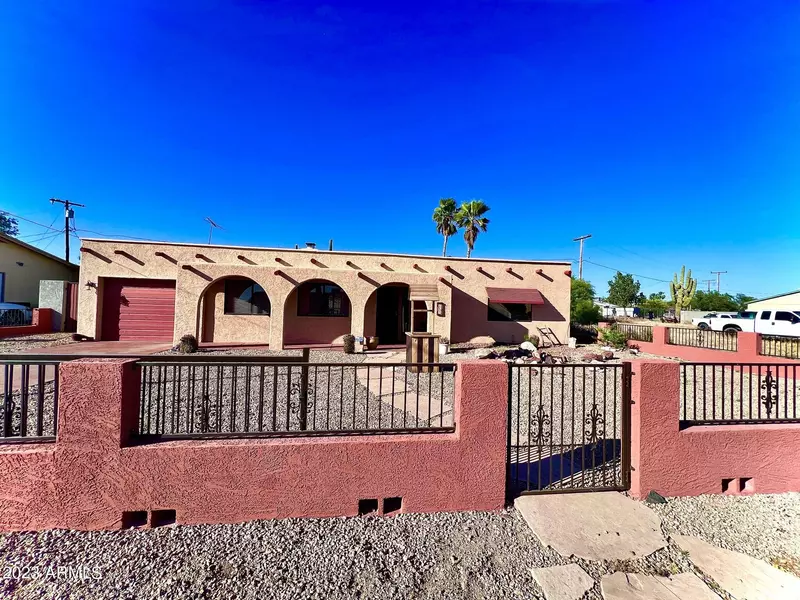 257 PERETZ Circle, Morristown, AZ 85342