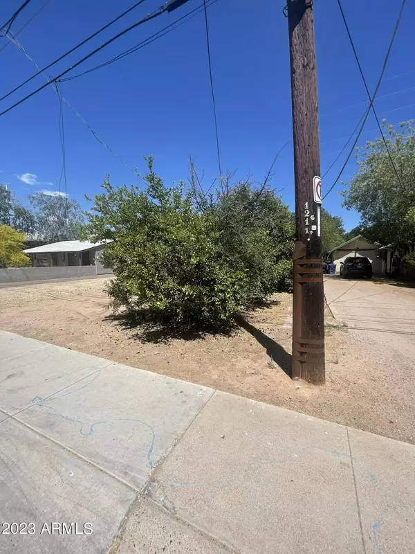 Tempe, AZ 85281,1211 S FARMER Avenue