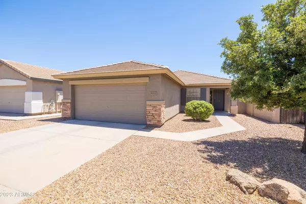 4241 E SUNDANCE Avenue, Gilbert, AZ 85297