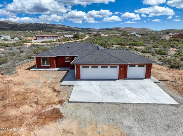 17330 E Hiding Horse Lane, Dewey, AZ 86327