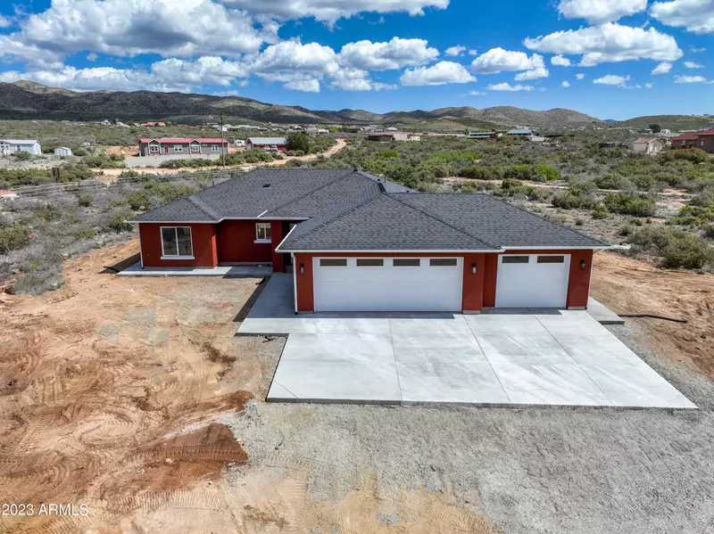 17330 E Hiding Horse Lane, Dewey, AZ 86327