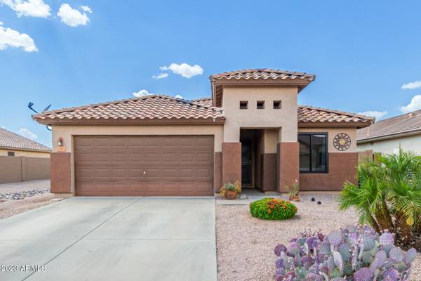 35670 N BELGIAN BLUE Court, San Tan Valley, AZ 85143