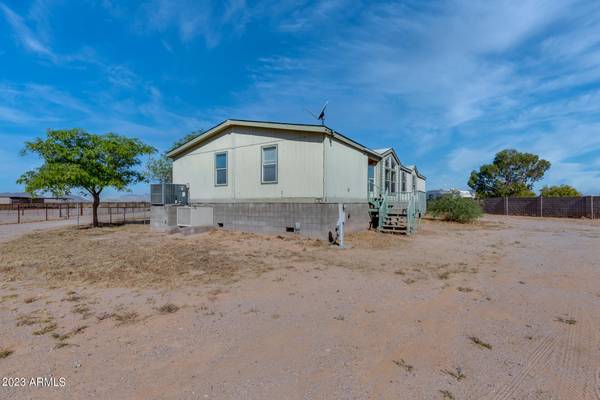 37117 W INDIAN SCHOOL Road, Tonopah, AZ 85354