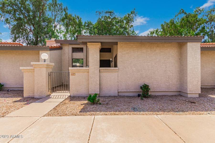 1718 S LONGMORE -- #67, Mesa, AZ 85202