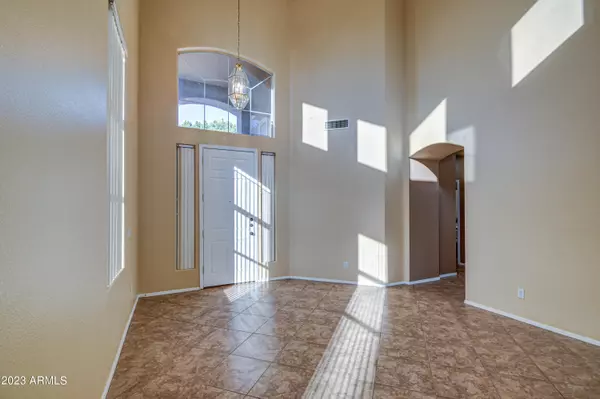 Glendale, AZ 85308,6983 W IRMA Lane