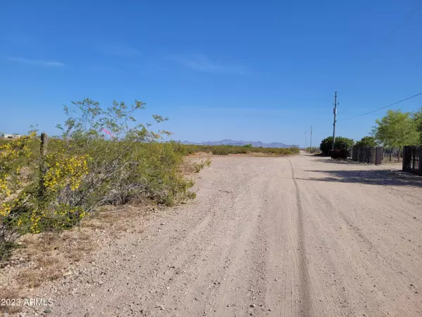 Tonopah, AZ 85354,1424 N 374TH Avenue #-