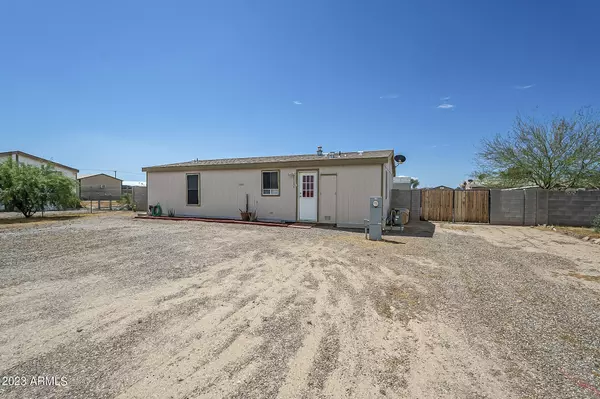 11359 W COLOMA Road, Arizona City, AZ 85123