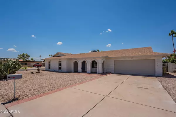 8204 N 47TH Drive, Glendale, AZ 85302